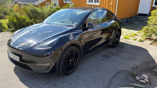TESLA Model Y Long Range AWD