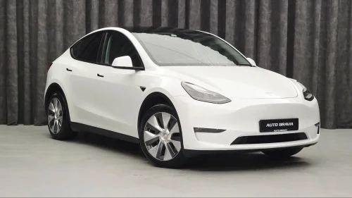TESLA Model Y LONG RANGE/DUALMOTOR/533KM/KROK/MATRIX/AP/AMD/V.PUMPE++
