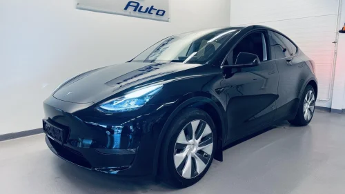 TESLA Model Y LONG RANGE AWD - PREMIUM/PANORAMA/HENGERFESTE