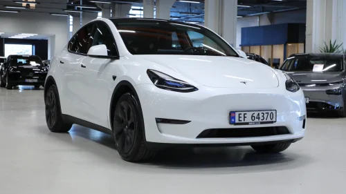 TESLA Model Y Long Range AWD/Acc/Skinn/Hengerfeste
