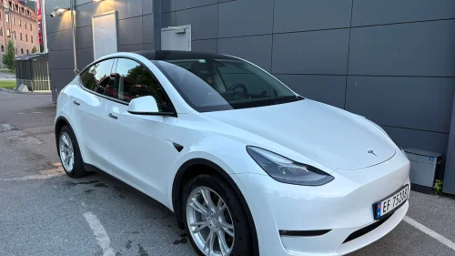 TESLA Model Y Long Range AWD