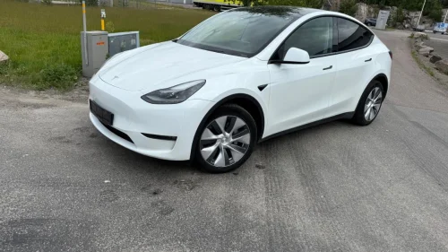 TESLA Model Y LONG RANGE AWD,HENGERFESTE