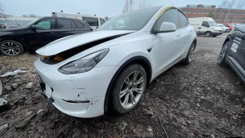 TESLA Model Y LR AWD AUTOPILOT ACC HENGERFESTE KAMERA VARMEPUMPE