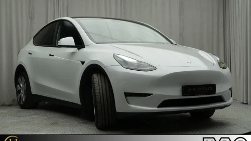 TESLA Model Y LongRange/AWD/514Hk/360°/Acc/Pano/Keyless/Navi/Krok/S+V