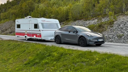 TESLA Model Y Long Range AWD - Ledbar - Helfoliert