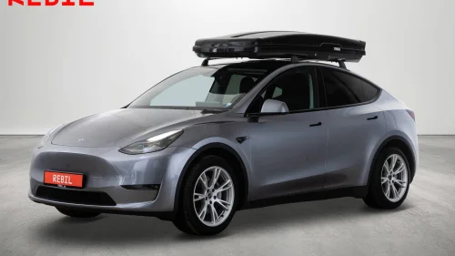 TESLA Model Y 533km(WLTP)/LR/AWD/Ryzen/Navi/R.kam/Pano/AP/V.pumpe