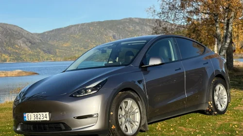 TESLA Model Y Long Range AWD