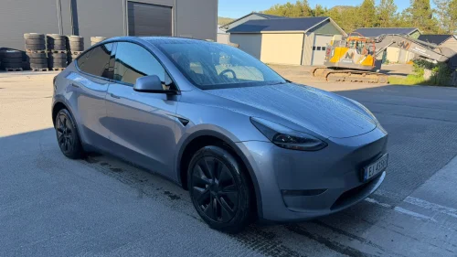 TESLA Model Y Long Range AWD