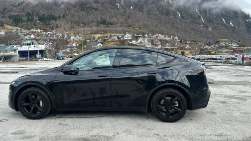 TESLA Model Y Long Range AWD