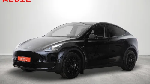 TESLA Model Y 533km(WLTP)/LR/AWD/Ryzen/Navi/R.kam/Pano/AP/V.pumpe
