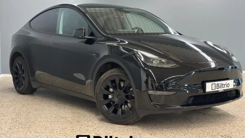 TESLA Model Y LongRange / AWD / Hengerfestet /