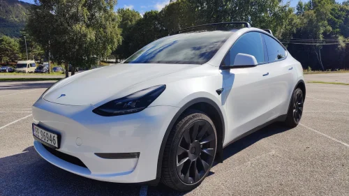 TESLA Model Y Long Range AWD