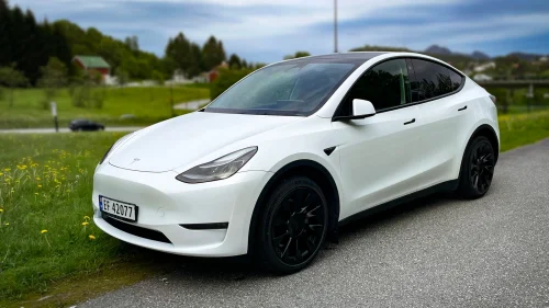 TESLA Model Y Long Range AWD
