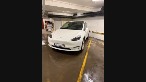 TESLA Model Y Long Range AWD
