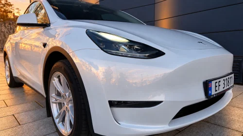TESLA Model Y Long Range, Keramisk coating, velholdt!