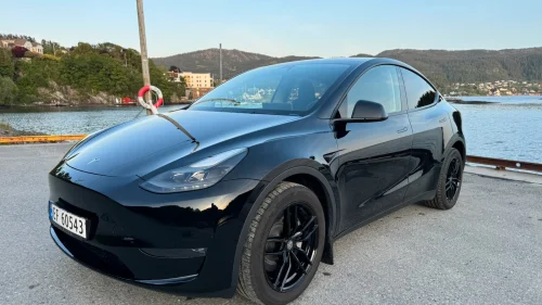 TESLA Model Y Long Range AWD
