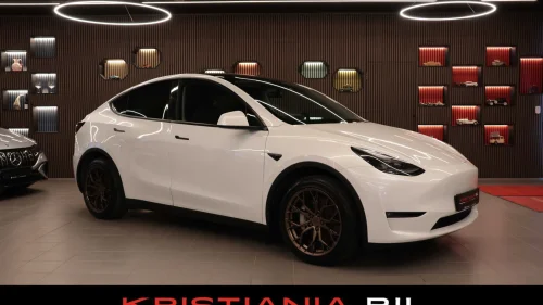 TESLA Model Y LONG RANGE/AWD/PANO/AP/PREMIUM/KROK/V.PUMPE/GARANTI/LED