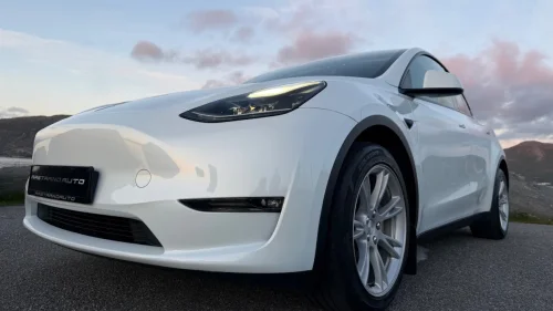 TESLA Model Y LR|PREMIUM|RYZEN|HIFI|PANO|BERLIN|KROK|SKINN|CDELETE
