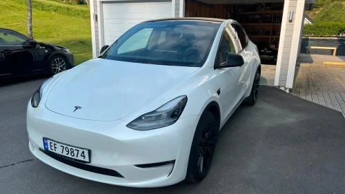 TESLA Model Y Long Range/AWD/Keramisk behandling/Krok/20"+19"