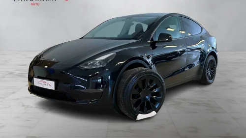 TESLA Model Y LONG RANGE AWD Hengerfeste AUTOPILOT PREMIUM
