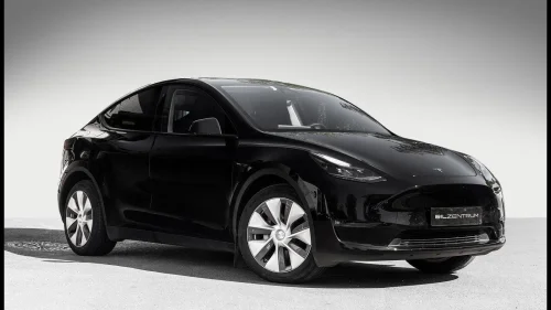 TESLA Model Y Long Range 533KM AWD ACC Autopilot Pano Skinn ++