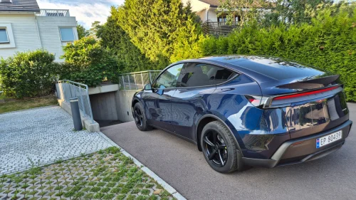 TESLA Model Y Premium Long Range AWD
