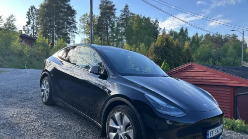 TESLA Model Y Long Range AWD