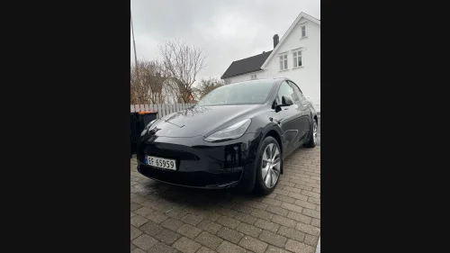TESLA Model Y Long Range AWD