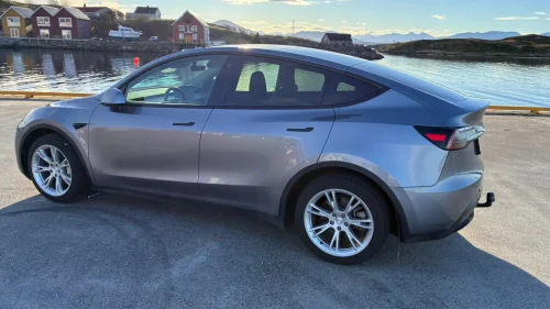 TESLA Model Y Long Range AWD