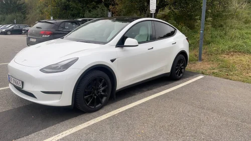 TESLA Model Y Tesla model y 2023 Long range
