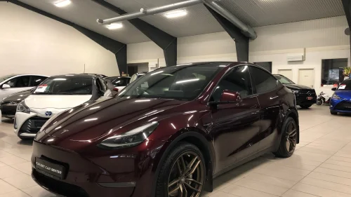 TESLA Model Y LONG RANGE, AWD,RYZEN, KROK,PANO, AP,PREMIUM,NORSK,20"