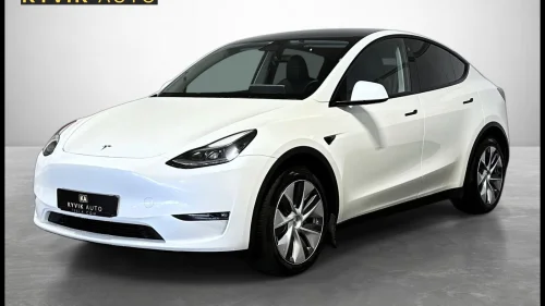 TESLA Model Y Long Range / PANO / NAVI / R.KAMERA / AWD / EU.27++