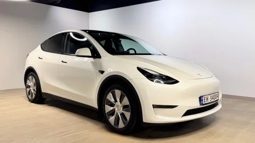 TESLA Model Y Long Range AWD / Berlin / 1 eier / H.feste +++