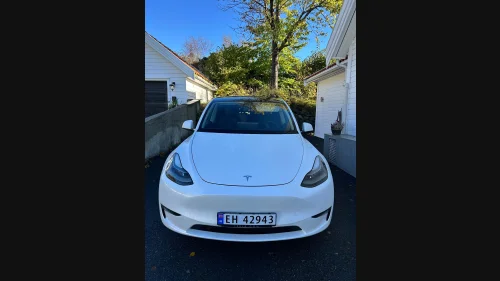 TESLA Model Y Tesla Model Y  Long Range AWD