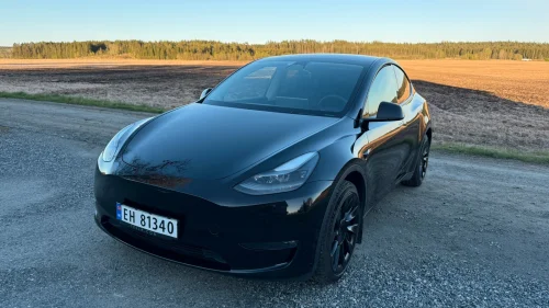 TESLA Model Y Tesla Model Y Long Range AWD 2024 – Meget pen, garanti.