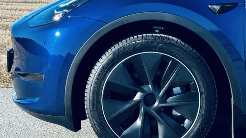 TESLA Model Y LR 4WD - Hengerfeste - S og V hjul Tar innbytte+++