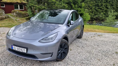 TESLA Model Y Long Range AWD