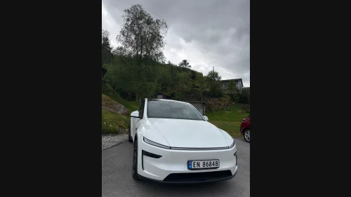 TESLA Model Y Long Range AWD