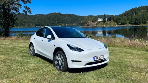 TESLA Model Y Long Range // AWD // EAP // Hengerfeste