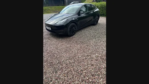 TESLA Model Y Long Range 533 WLTP/AWD/75KWH/premium