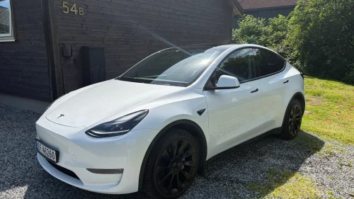TESLA Model Y Long Range AWD