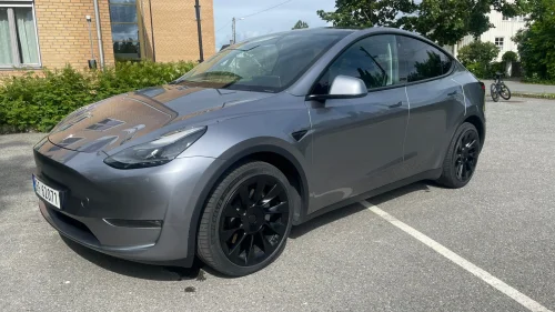 TESLA Model Y Long Range AWD-Quicksilver-Induction-Krok-Berlin