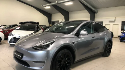 TESLA Model Y LONG RANGE, AWD,RYZEN, KROK,PANO, AP,PREMIUM,NORSK,20"+