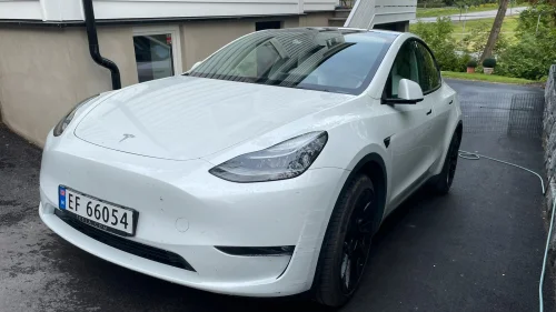 TESLA Model Y Long Range AWD