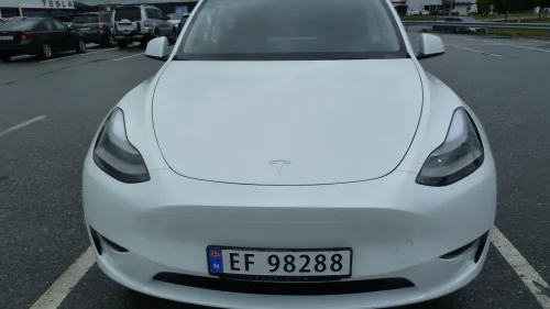 TESLA Model Y Long Range AWD, lav kilometerstand!