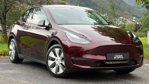 TESLA Model Y Long Range AWD 533km (WLTP) / Ekstralys