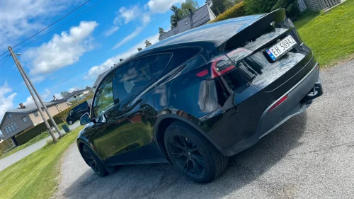 TESLA Model Y Long Range AWD