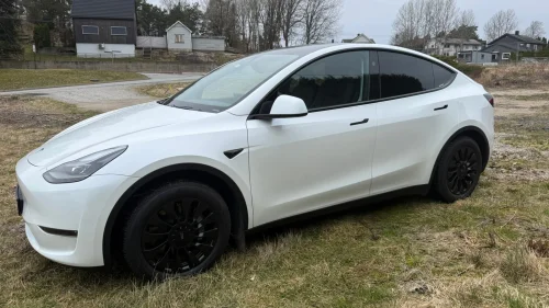 TESLA Model Y Long Range AWD