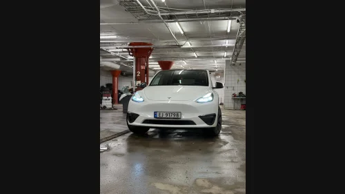 TESLA Model Y Long Range AWD