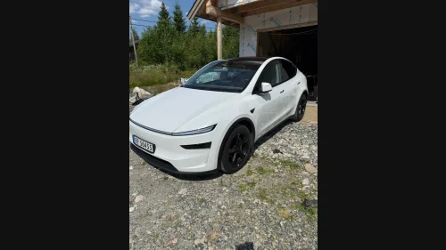 TESLA Model Y Long Range AWD